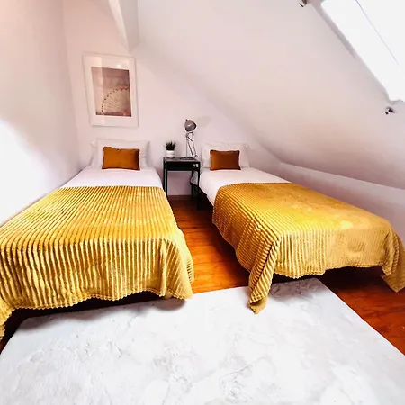 بيت شباب Bairro Alto, Location In Centre *