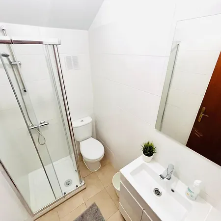 Bairro Alto, Location In Centre Ostello Lisbona