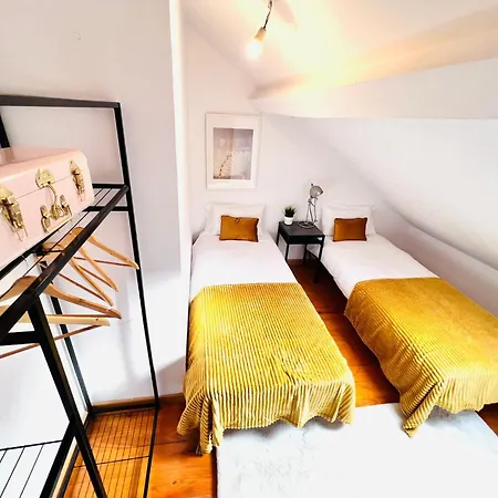 Bairro Alto, Location In Centre Lisbona