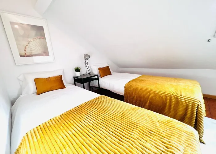 Bairro Alto, Location In Centre Hostel *