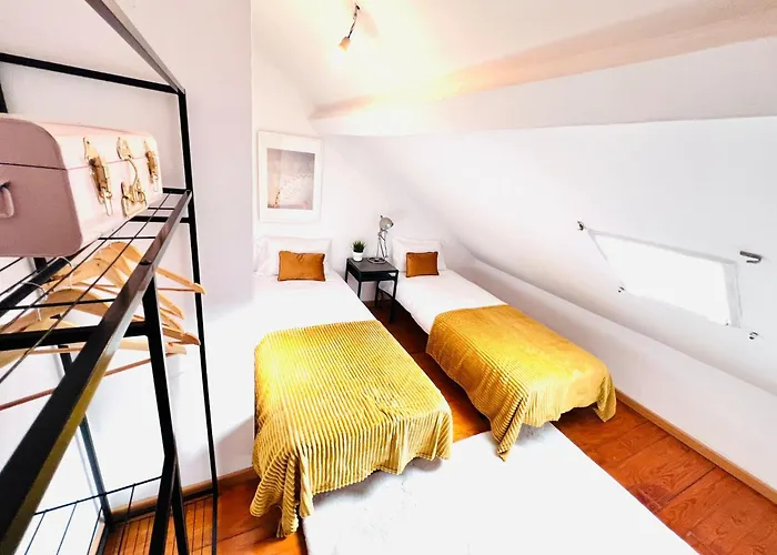Hostel Bairro Alto, Location In Centre *