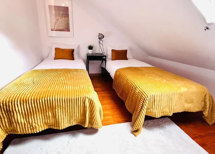 Hostel Bairro Alto, Location In Centre *